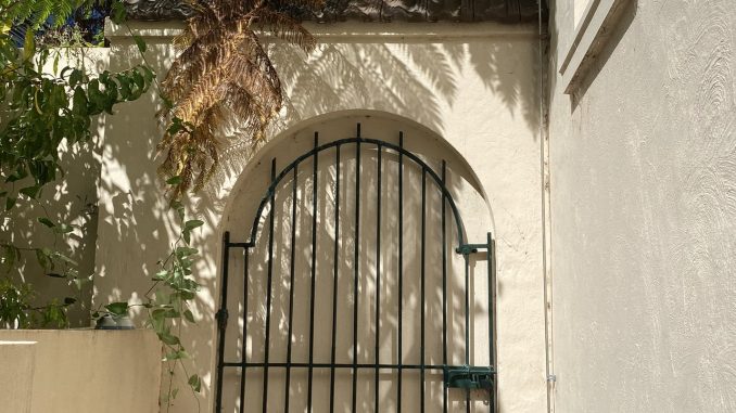 The Gate to Nowhere - Physics Building @ University of Sydney